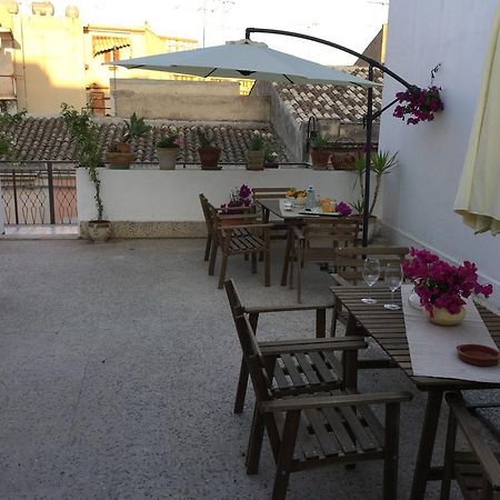 Case Vacanze Le Rose Villa Noto Buitenkant foto