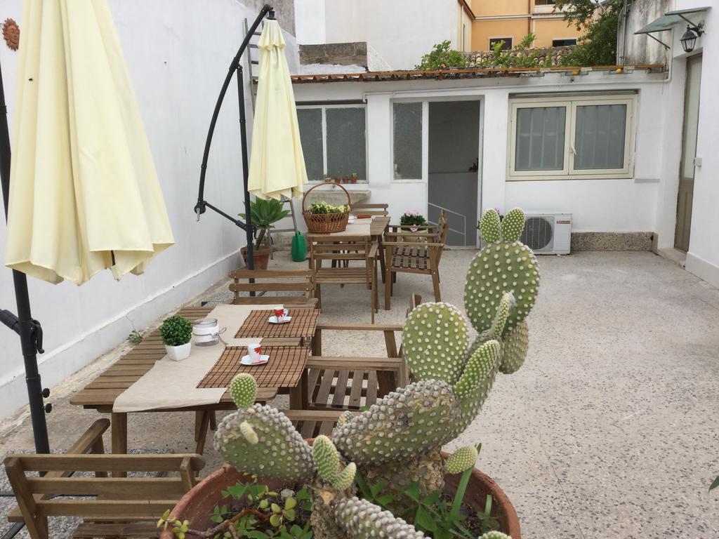 Case Vacanze Le Rose Villa Noto Buitenkant foto