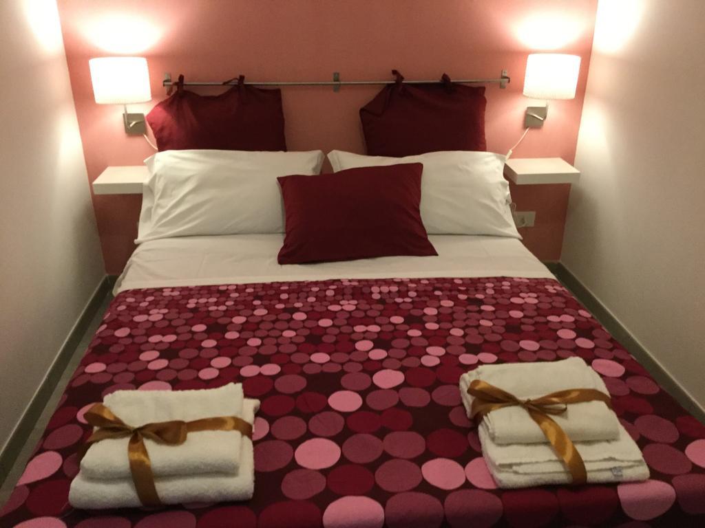 Case Vacanze Le Rose Villa Noto Buitenkant foto