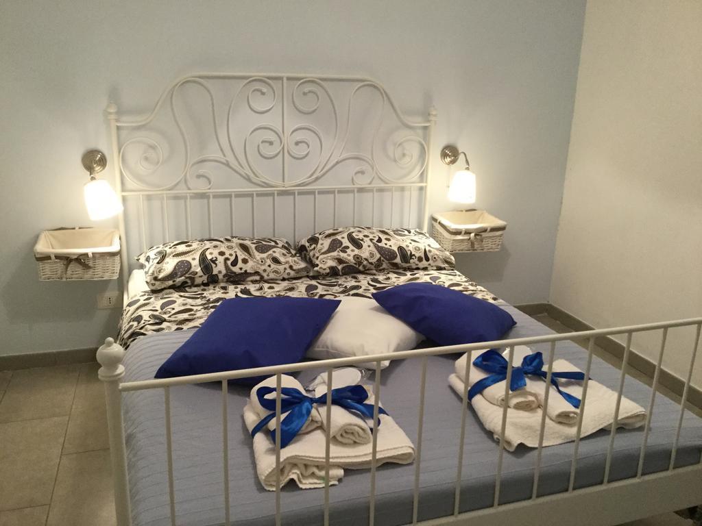 Case Vacanze Le Rose Villa Noto Buitenkant foto